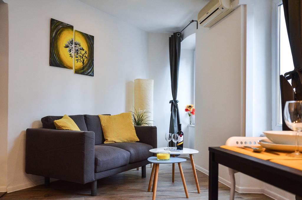 Dinghy Apartment Zadar Bagian luar foto