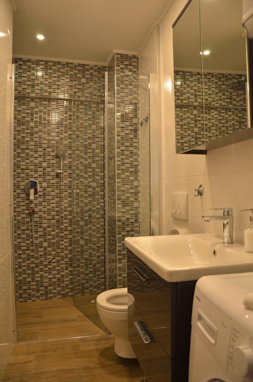Dinghy Apartment Zadar Bagian luar foto